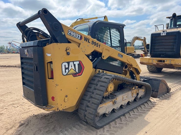 2020-caterpillar-299d3-image-4