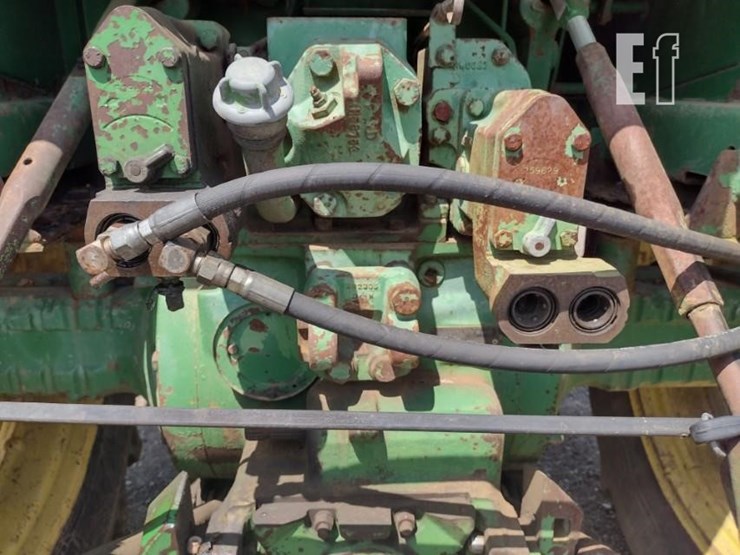 john-deere-4240-image-24