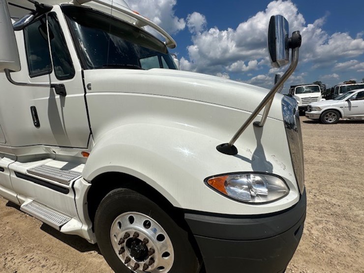 2015-international-prostar-image-31