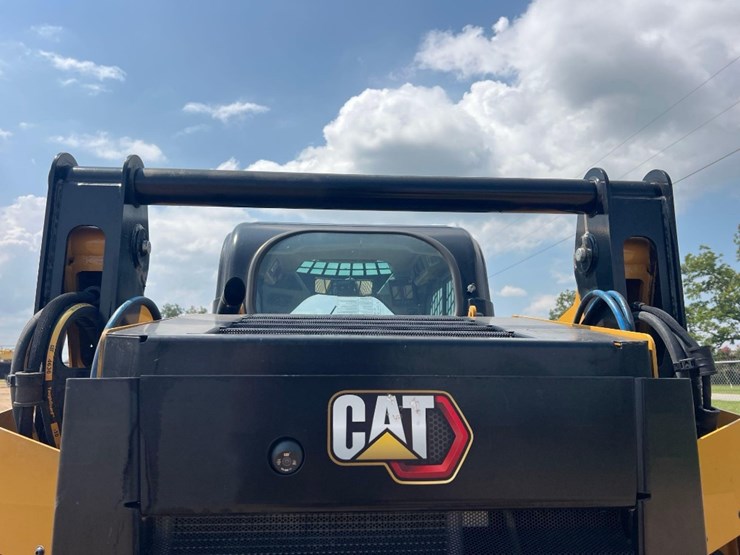 2023-caterpillar-259d3-image-14