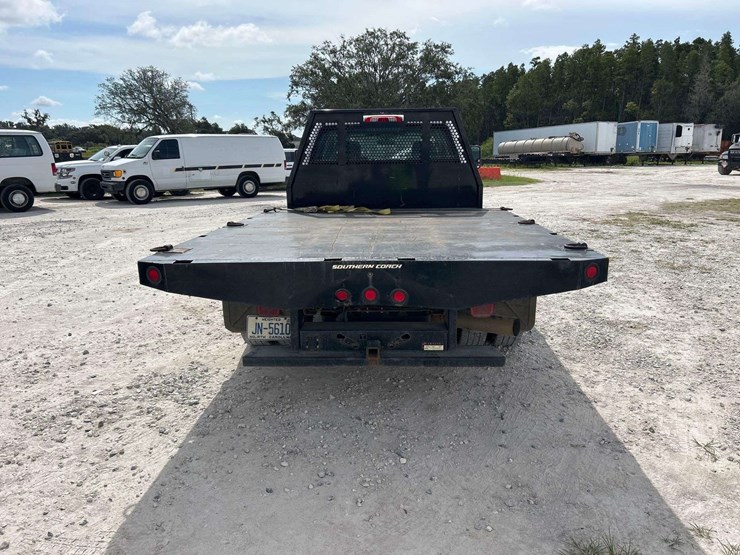 2019-chevrolet-silverado-3500hd-image-22