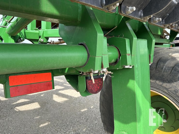 2019-john-deere-2680h-image-35
