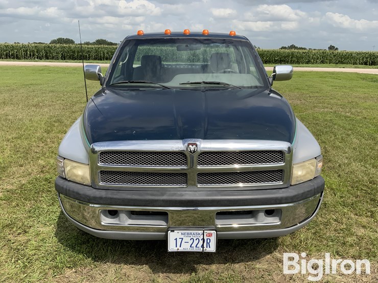 1994-dodge-ram-2500-image-2