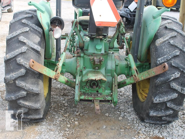 john-deere-2040-image-4