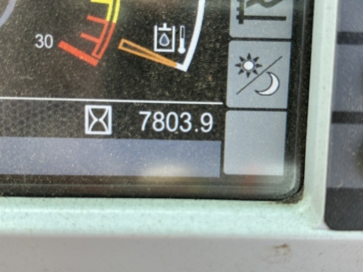 2019-caterpillar-555d-image-23