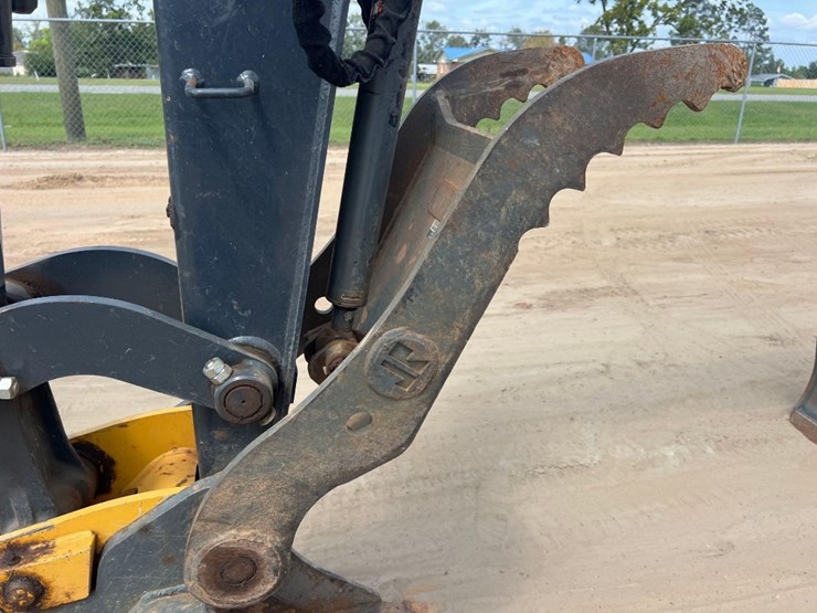 2021-deere-60g-image-11