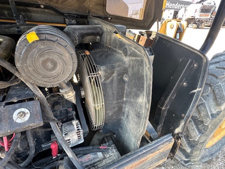 2005-caterpillar-th360b-image-48