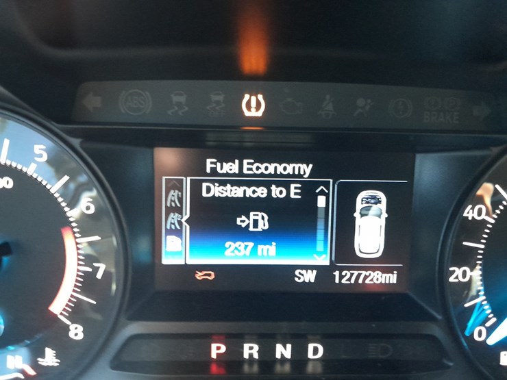 2017-ford-explorer-image-9