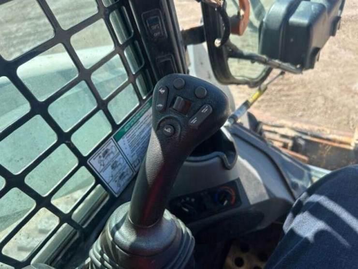 2019-bobcat-t650-image-17