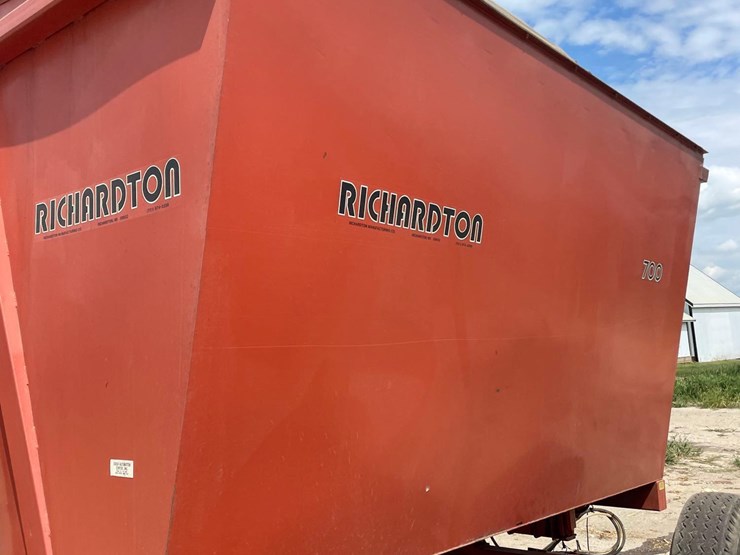 richardton-700-image-7