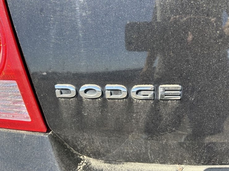 2009-dodge-charger-sedan-image-32