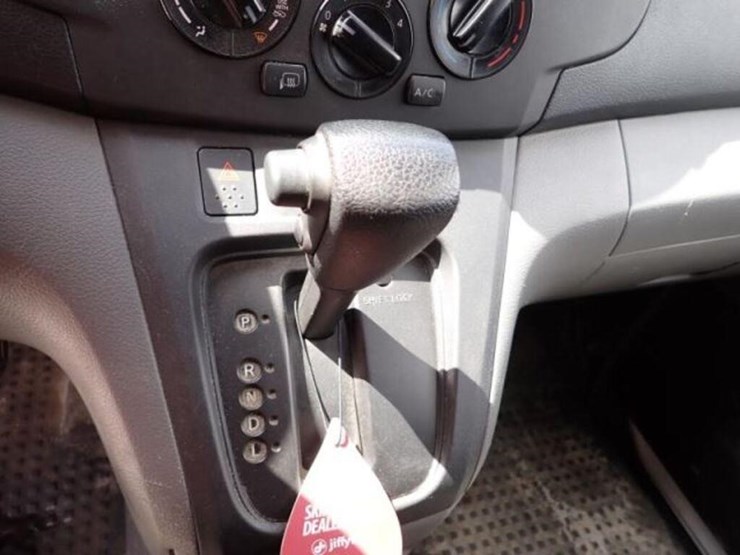 2020-nissan-nv200-image-14