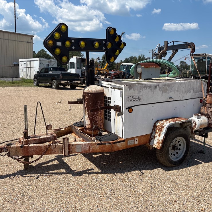 #3502 • 3 IN WATER PUMP, GAS ENGINE, TRAILER MOUNTED