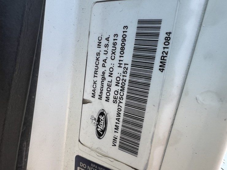 2012-mack-cxu613-t/a-truck-tractor-image-13