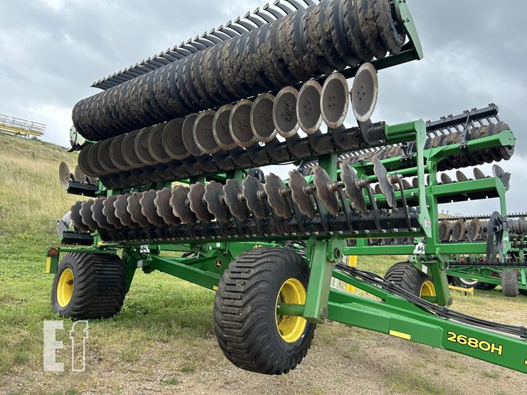 2021-john-deere-2680h-image-8