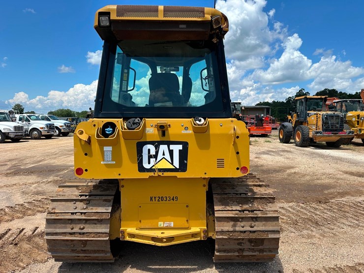 2017-caterpillar-d5-image-3