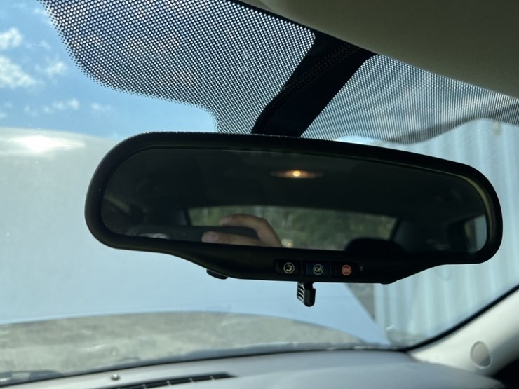 2013-chevrolet-impala-sedan-image-29