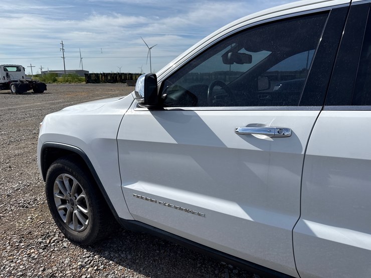 2015-jeep-grand-cherokee-image-15
