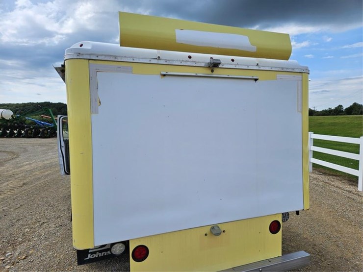2018-ford-e450-image-21