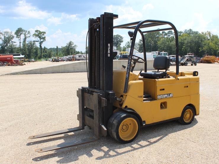 #2071-•-cat-t100c-forklift-image-1