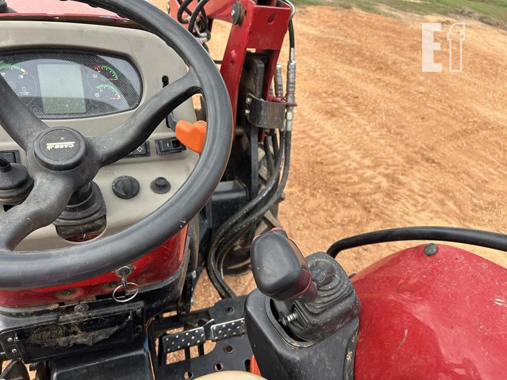 case-ih-farmall-70a-image-14