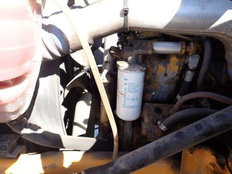 2005-ford-f750-xlt-image-29