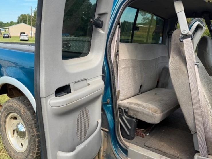 2000-ford-f150-xlt-image-22