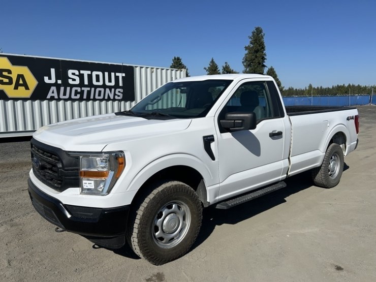 2022-ford-f150-xl-image-1