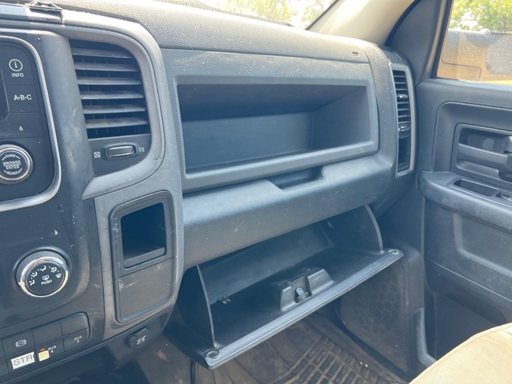 2015-dodge-ram-4500-image-33