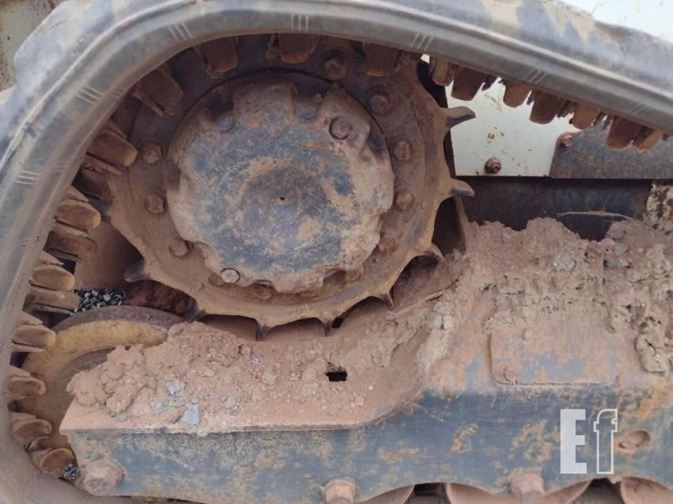 2020-bobcat-t595-image-29
