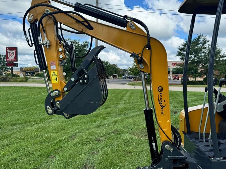 2025-industrial-mx50r-mini-excavator-...-unused-image-5