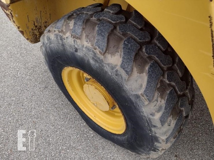 2017-deere-244kii-image-19