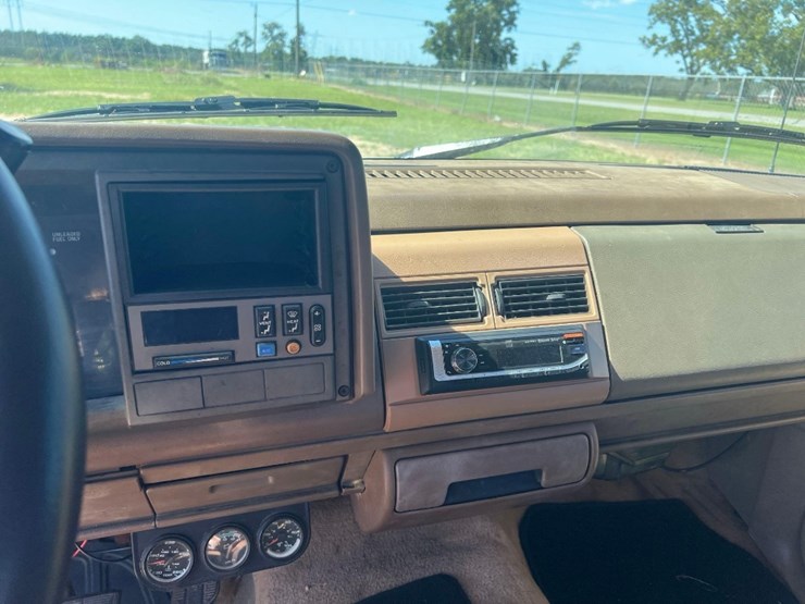1994-gmc-sierra-3500-image-27