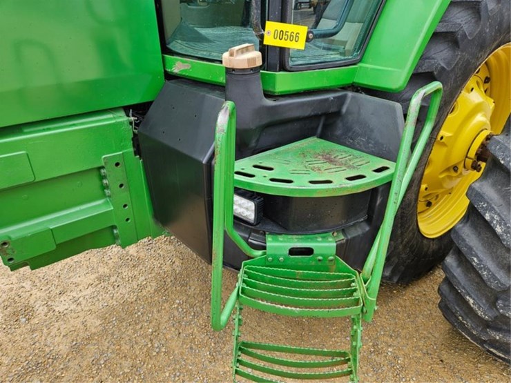 john-deere-8200-image-15