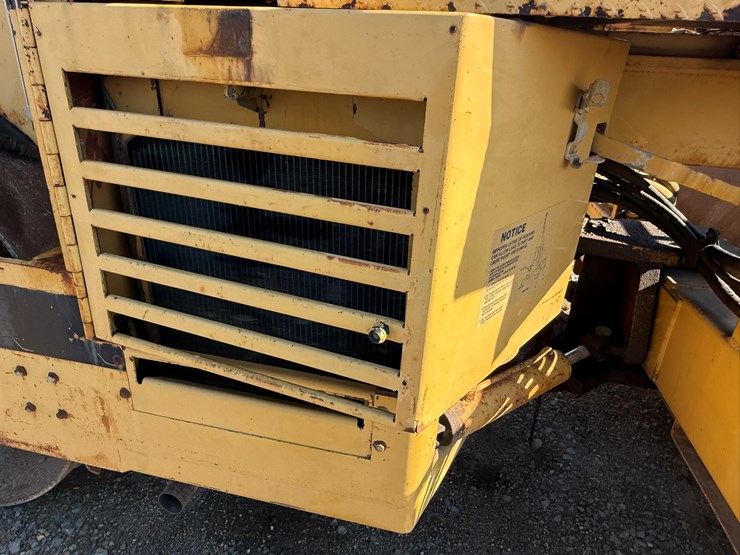 caterpillar-cb-434-image-30