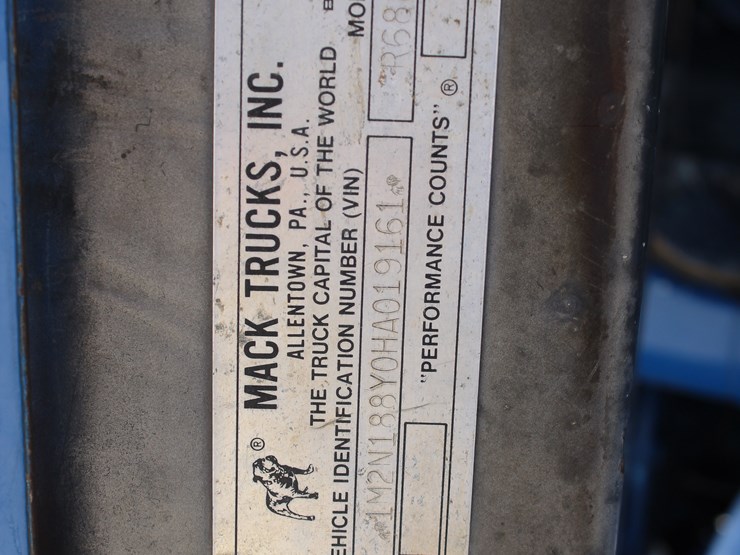 1987-mack-r688st-image-14