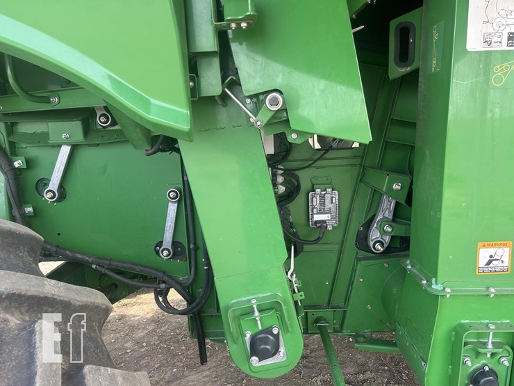 2015-john-deere-s680-image-18