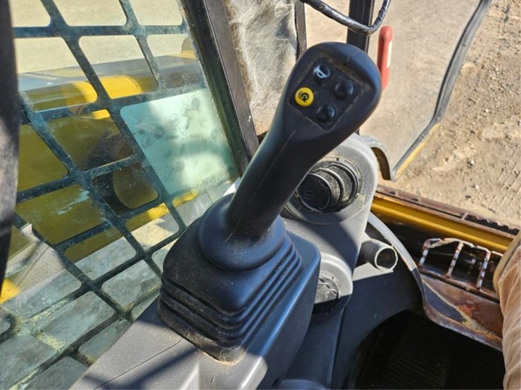 caterpillar-226d3-image-21