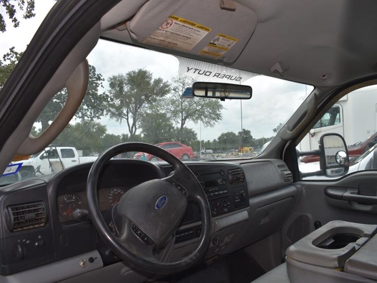 2006-ford-f550-image-6