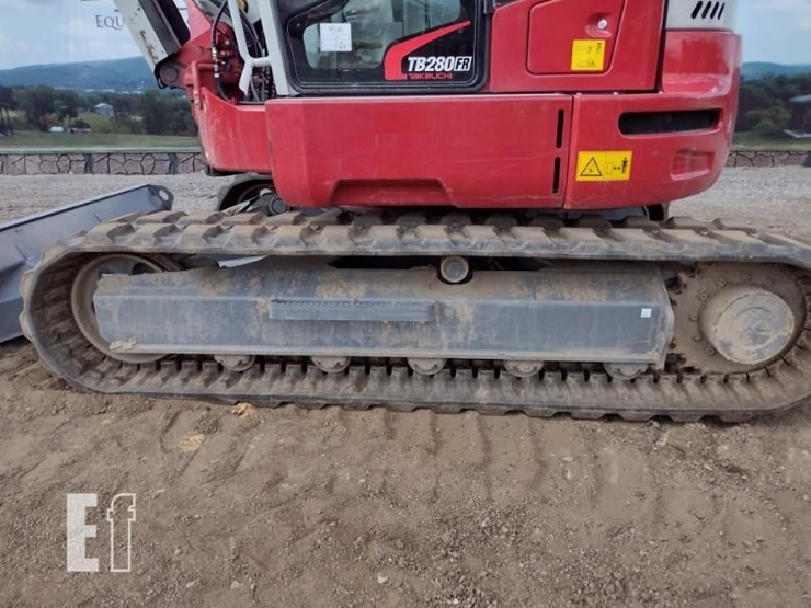 2023-takeuchi-tb280fr-image-27