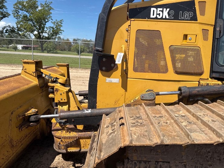 2012-caterpillar-d5k2-lgp-image-19