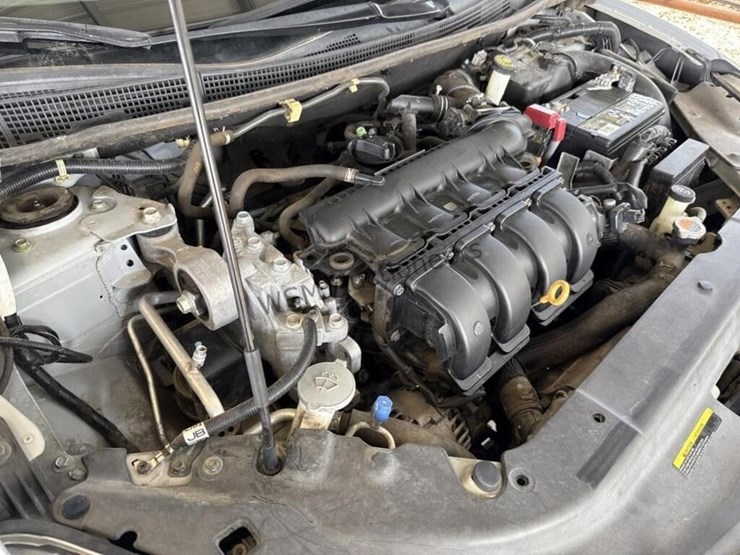 2014-nissan-sentra-sdn-image-10
