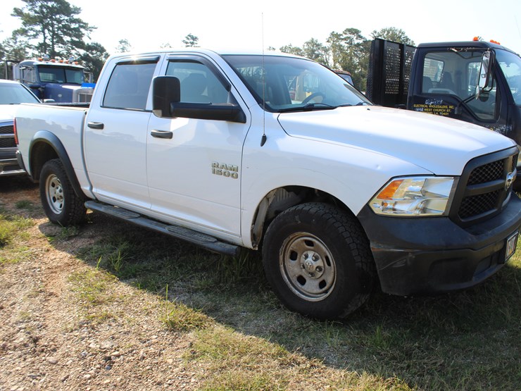 2018-dodge-1500-image-1