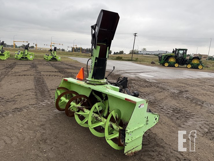 2009-schulte-snow-blower-image-1
