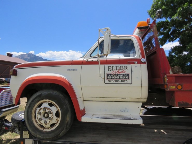1974-dodge-d600-image-10