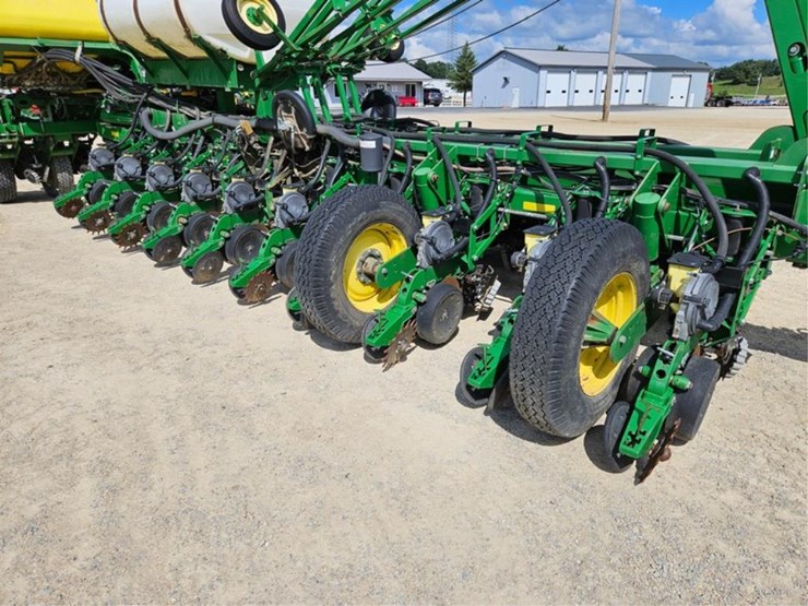 #225-•-westfield-130-71-13"-grain-auger-image-19