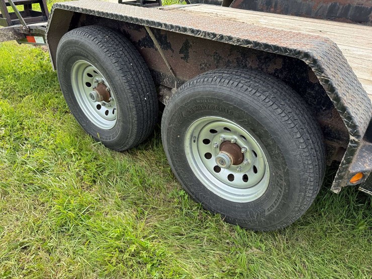 lamar-14’-tandem-axle-trailer,-2’-beavertail,-83”-wide,-5’x16”-steel-ramps,-8-bolt-hubs,-2-5/16”-bal-image-19