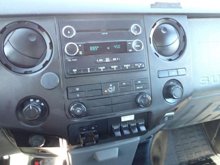 2016-ford-f550-xl-image-23