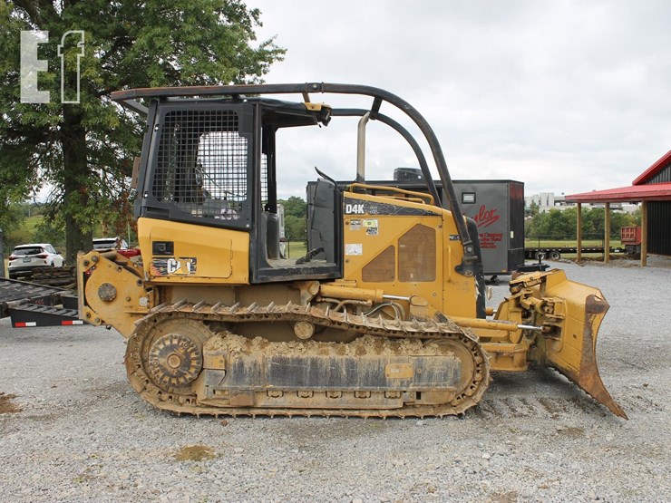 2011-caterpillar-d4k-xl-image-2