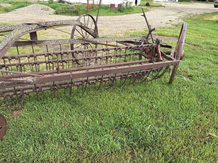 massey-harris-steel-wheel-side-rake-image-8